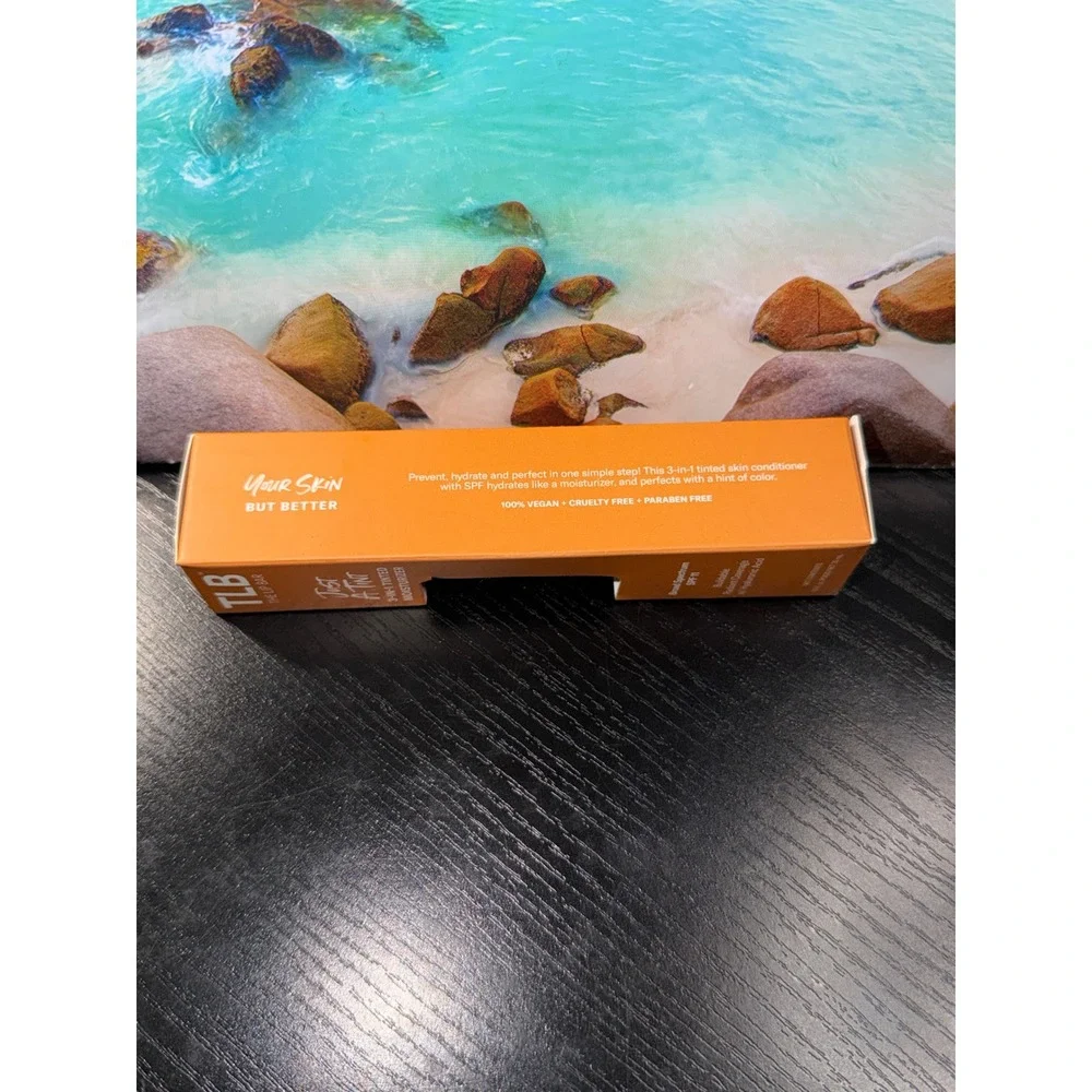 TLB The Lip Bar Just A Tint 3-in-1 Tinted Moisturizer Cinna Bae SPF 11 1oz NEW‎